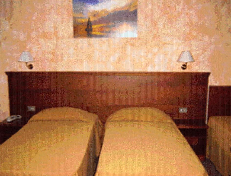 Hostiliae Ciminiera Hotel Ostiglia Eksteriør billede