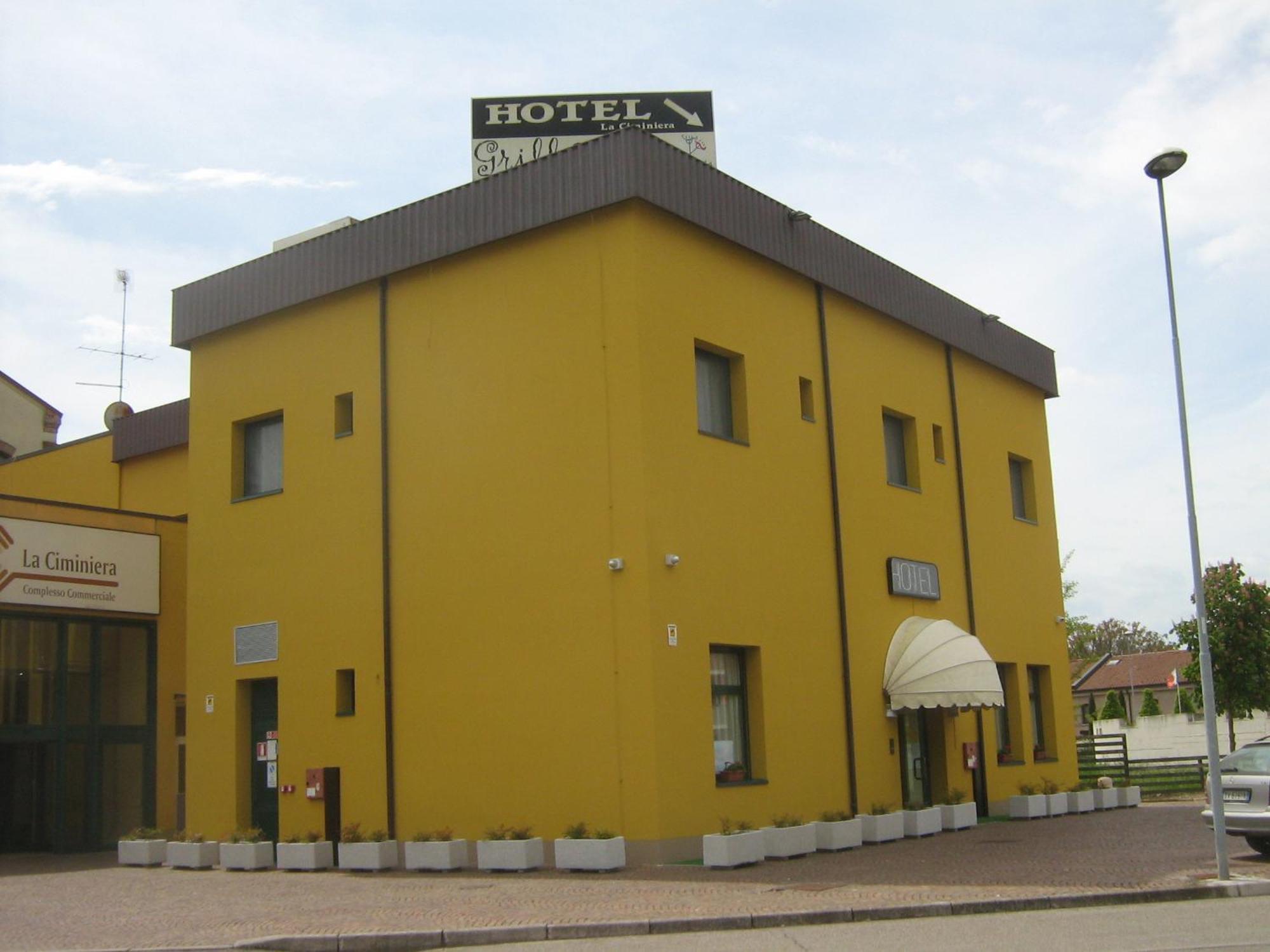 Hostiliae Ciminiera Hotel Ostiglia Eksteriør billede