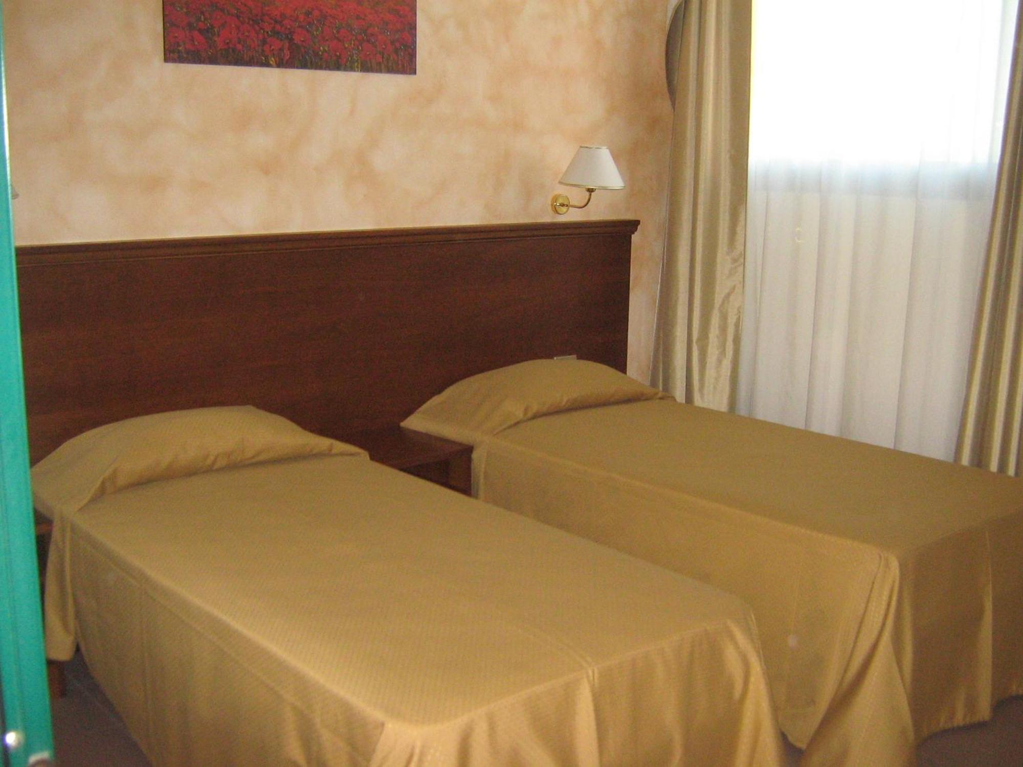 Hostiliae Ciminiera Hotel Ostiglia Eksteriør billede