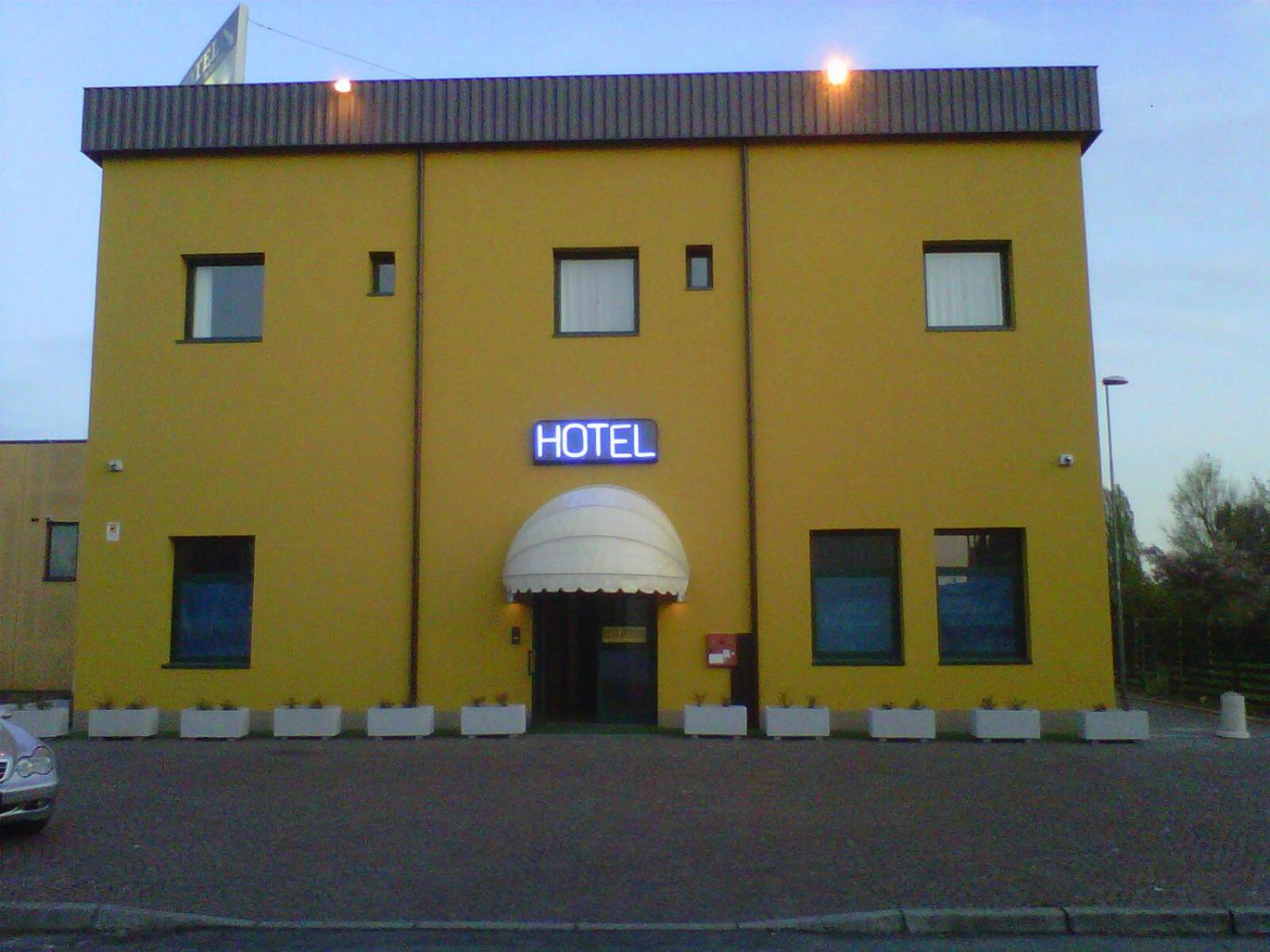 Hostiliae Ciminiera Hotel Ostiglia Eksteriør billede