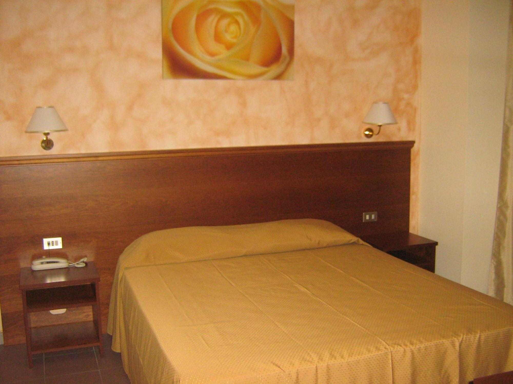 Hostiliae Ciminiera Hotel Ostiglia Eksteriør billede