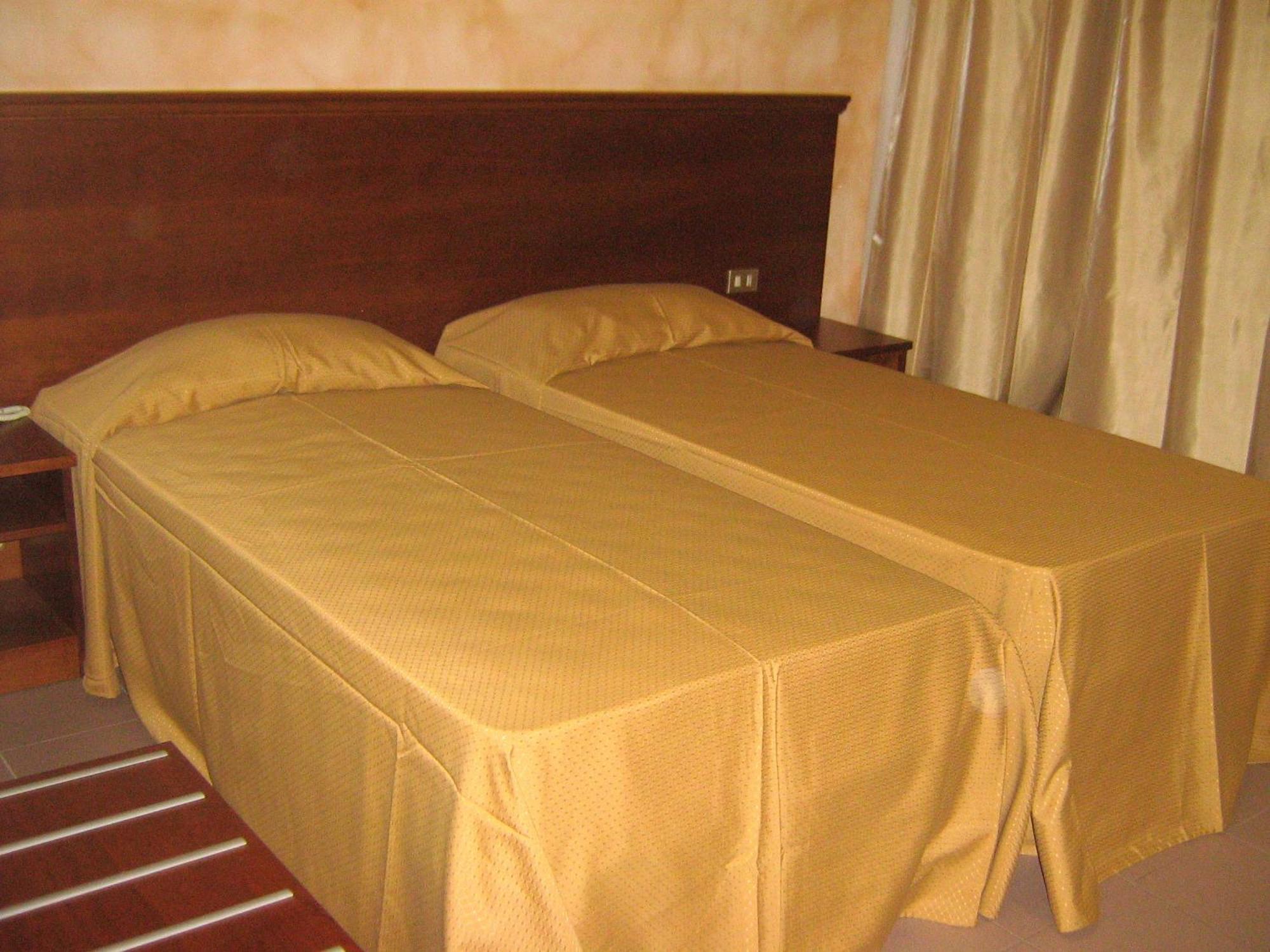 Hostiliae Ciminiera Hotel Ostiglia Eksteriør billede