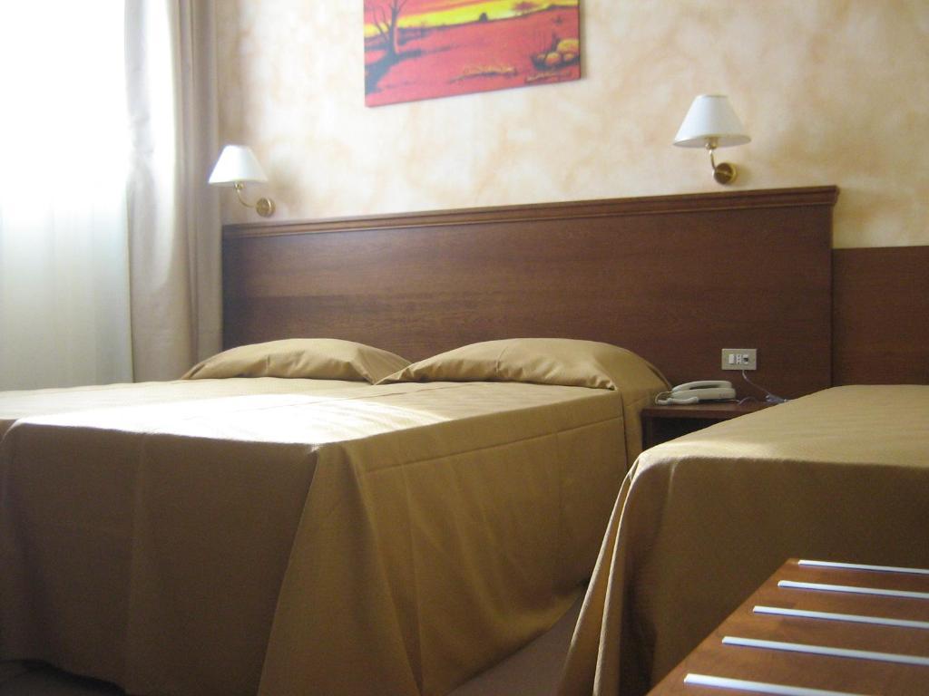 Hostiliae Ciminiera Hotel Ostiglia Værelse billede